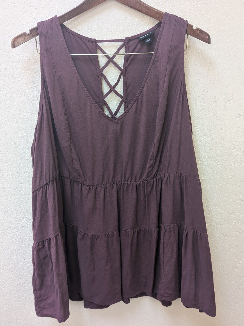 Torrid Maroon Tiered Sleeveless Tank Top W/ Lace Up Detail On Back. Size 0